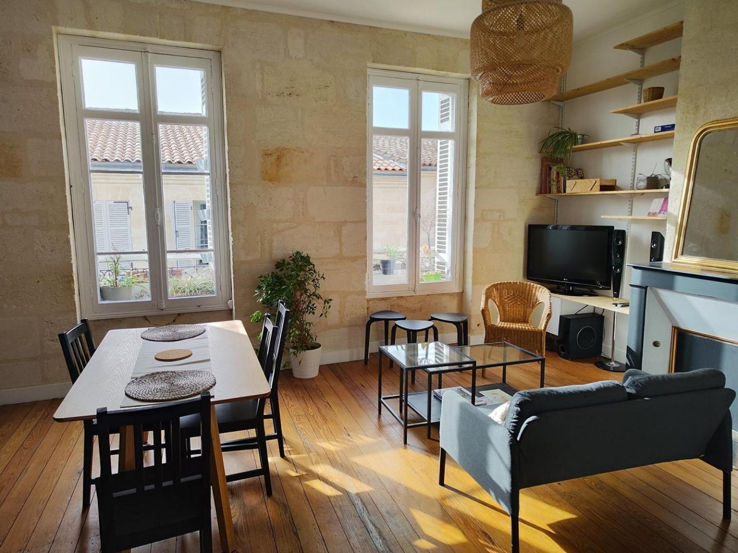 Charming Apartment Bordeaux Center Kültér fotó